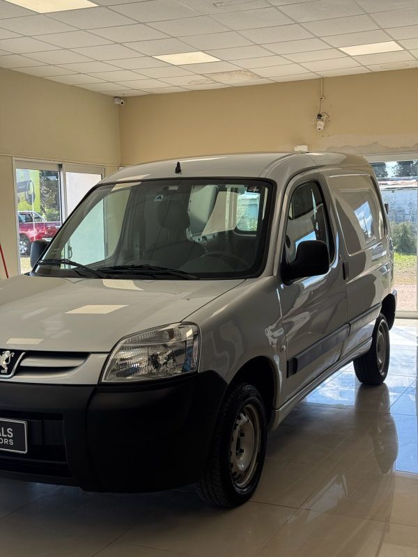 Peugeot Partner foto 1